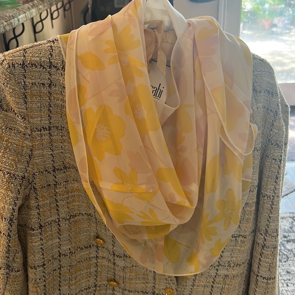 Last One. * | CAbi Front Porch Top/Scarf; Style 5726 - Picture 6 of 8